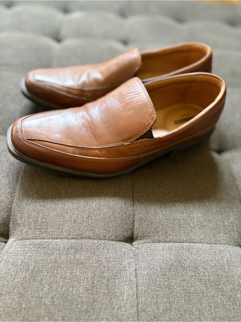 Clarks Men's Dresslite Step Dark Tan Leather Slip-On Loafers